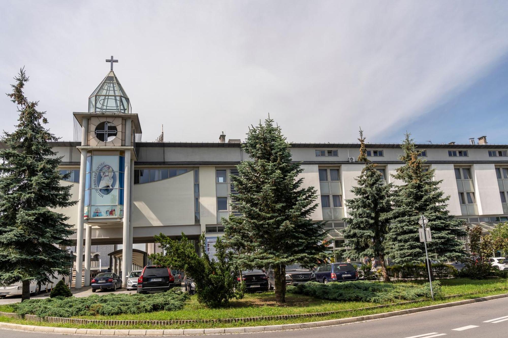 Pastoral Lodge At The Sanctuary Of The Divine Mercy Краков Экстерьер фото